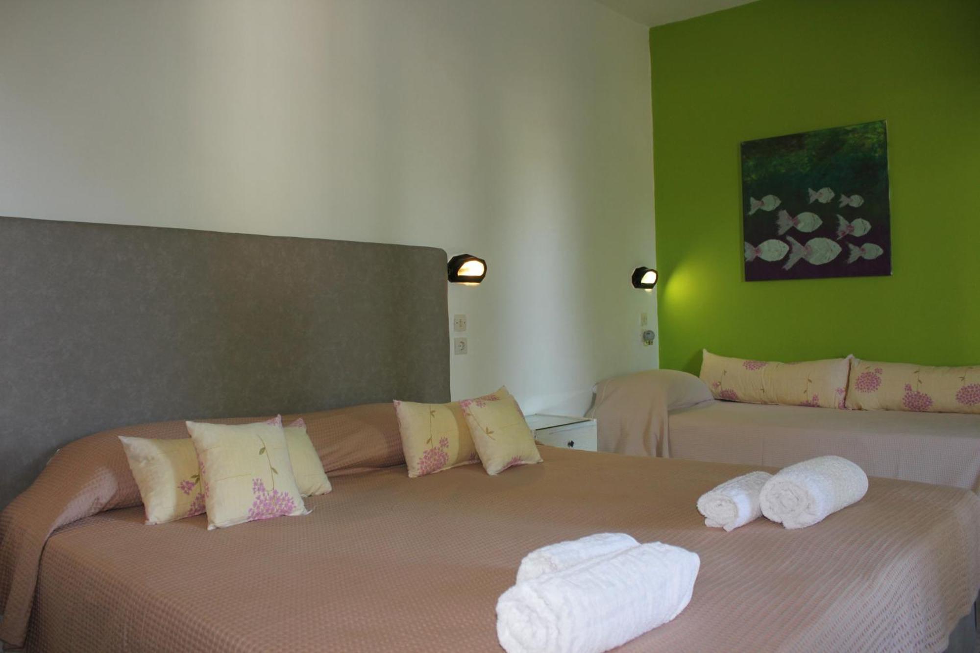 John Mary Aparthotel Faliraki Bilik gambar